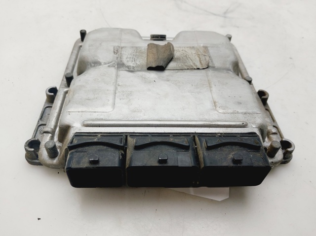RENAULT 8200039569 ECU  en stock Valencia