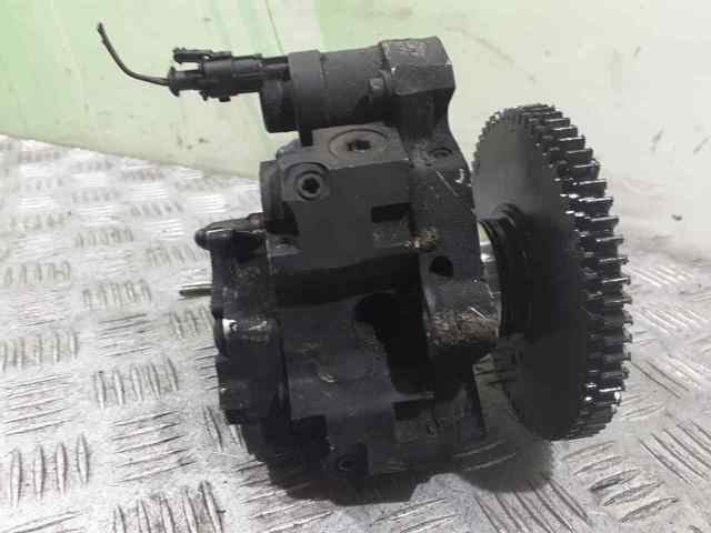 8200041766 RENAULT Bomba de alta presión de combustible  disponible Vigo
