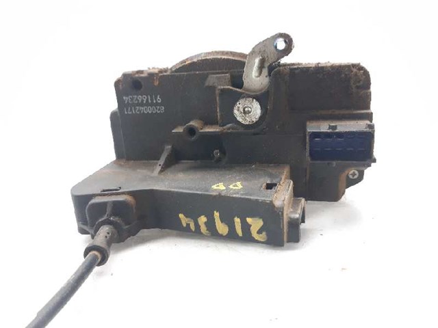 RENAULT 8200042171 Cerradura de puerta delantera derecha  en stock Salamanca