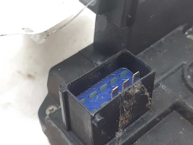 8200042171 Cerradura de puerta delantera derecha comprar Girona