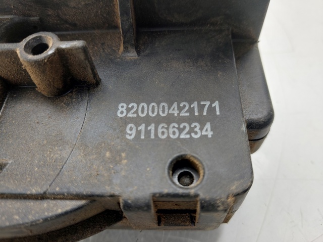 8200042171 RENAULT Cerradura de puerta delantera derecha  disponible Alicante