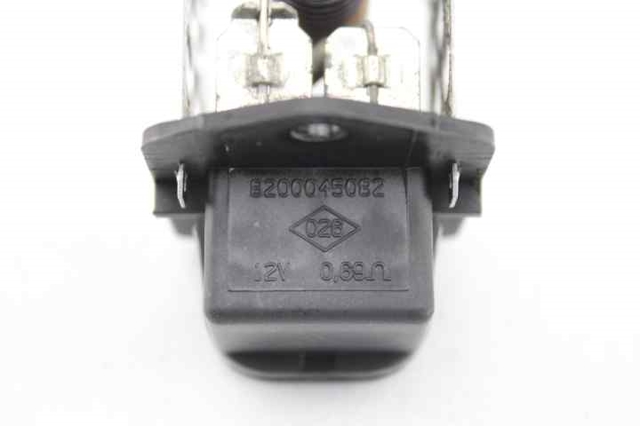 NISSAN 8200045082 Regulador de velocidad del ventilador de refrigeración (unidad de control)  en stock Terrassa