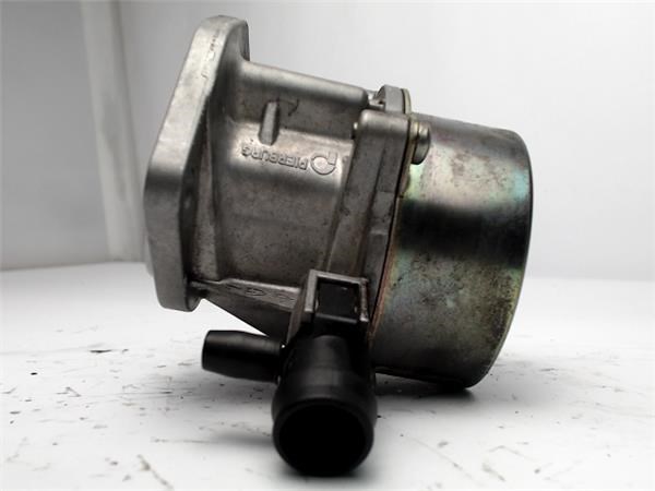 8200046843 RENAULT Bomba de vacío comprar Madrid