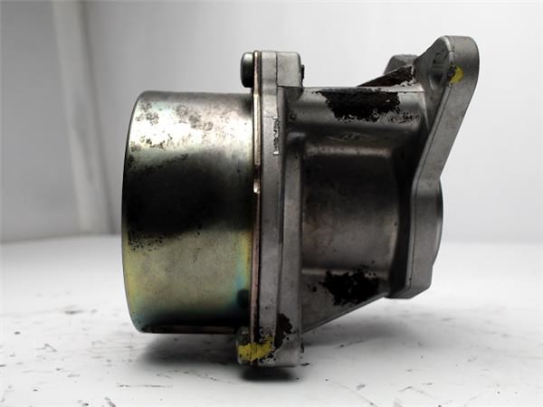 8200046843 RENAULT Bomba de vacío  en stock Huelva