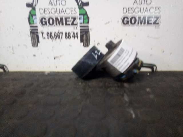 8200048486 RENAULT Tensor de correa de accesorios  disponible Alicante