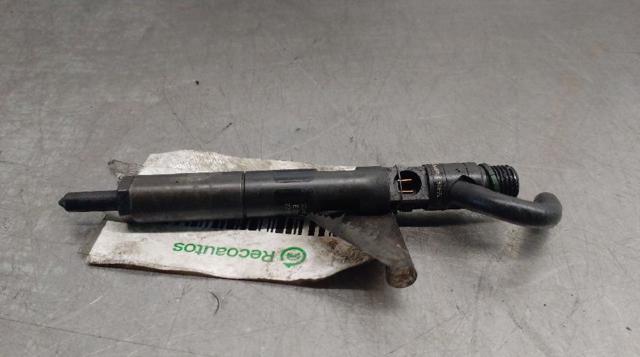 8200049873 RENAULT Inyector de combustible  disponible Vigo
