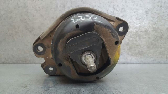 8200052026 Soporte de motor derecho  disponible Burgos