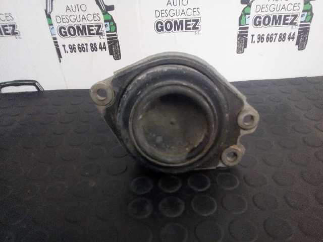8200052026 RENAULT Soporte de motor derecho comprar Alcalá