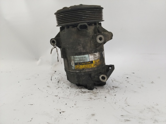 RENAULT 8200053264 Compresor de aire acondicionado  en stock Valencia