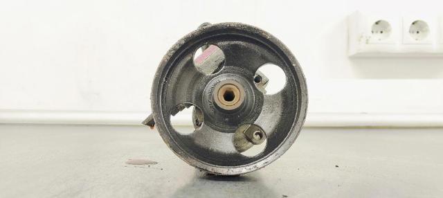 RENAULT 8200054528 Bomba de dirección asistida  disponible Valladolid