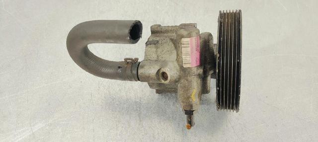 RENAULT 8200054528 Bomba de dirección asistida  disponible Valladolid