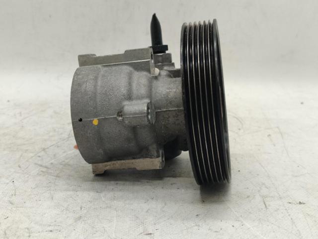 8200054528 Bomba de dirección  en stock Sabadell