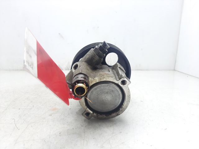 8200054528 RENAULT Bomba de dirección asistida  disponible Vigo