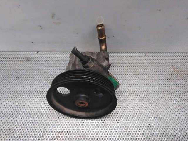 8200054529 RENAULT Bomba de dirección asistida  disponible Alicante