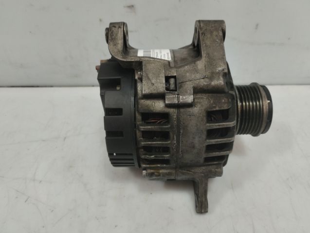 8200054588 RENAULT Alternador  disponible Vigo