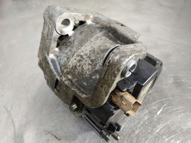 RENAULT 8200054588 Alternador comprar Tarragona