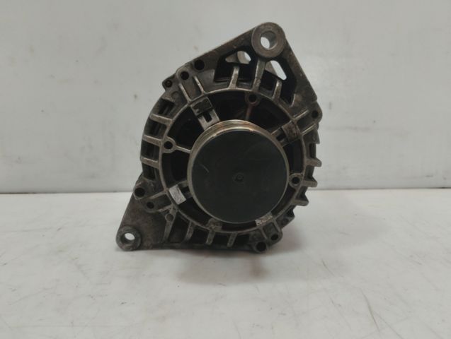 8200054588 Alternador  disponible Utrera