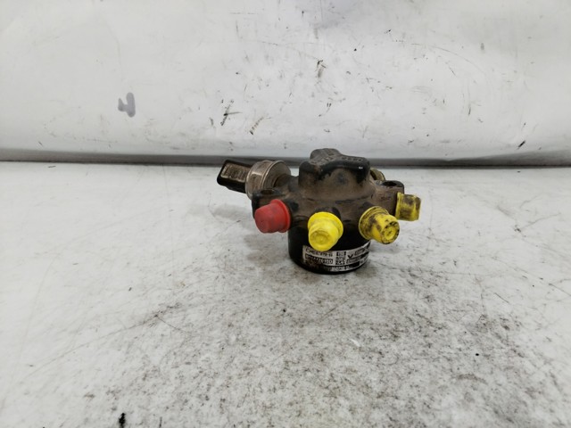 RENAULT 8200057232 Rampa de combustible  disponible Lugo