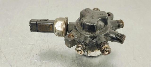 RENAULT 8200057232 Rampa de combustible comprar Pamplona