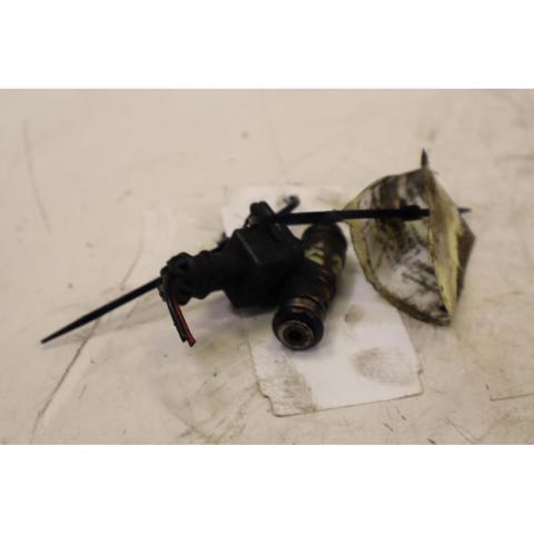 Inyector de combustible 8200058379 RENAULT