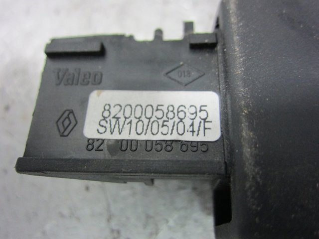 8200058695 RENAULT  disponible Alicante