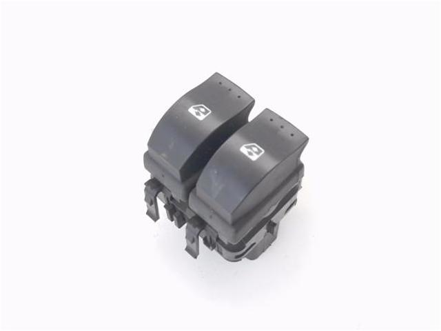 RENAULT 8200060045 Interruptor de elevalunas delantera izquierda  en stock Valencia