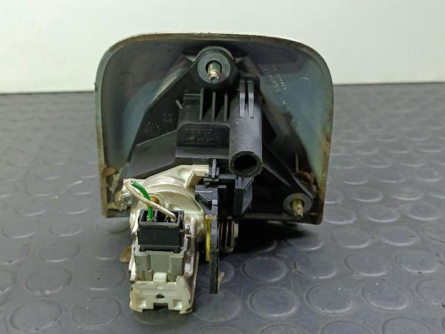 RENAULT 8200060918 Moldura de maletero  en stock Terrassa