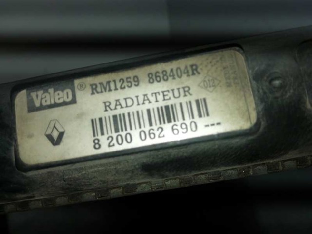 8200062690 Radiador de refrigeración del motor  disponible Burgos