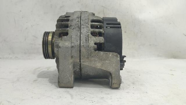 8200064344 RENAULT Alternador  comprar en Oviedo