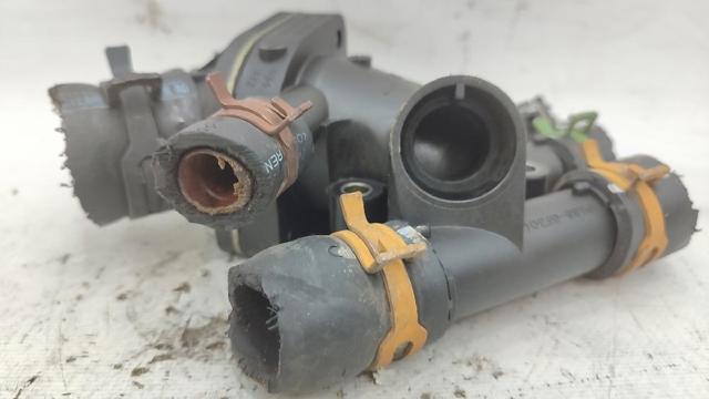 RENAULT 8200065390 Caja de termostato  en stock Valencia