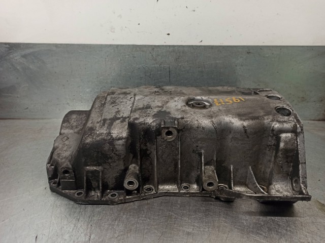8200066133 Cárter de aceite del motor  disponible Málaga