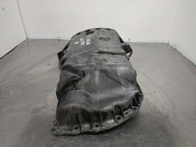 RENAULT 8200066133 Cárter de aceite  disponible Valladolid