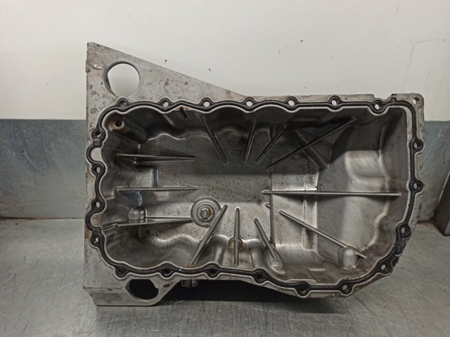 8200066133 RENAULT Cárter de aceite del motor  comprar en Jaén