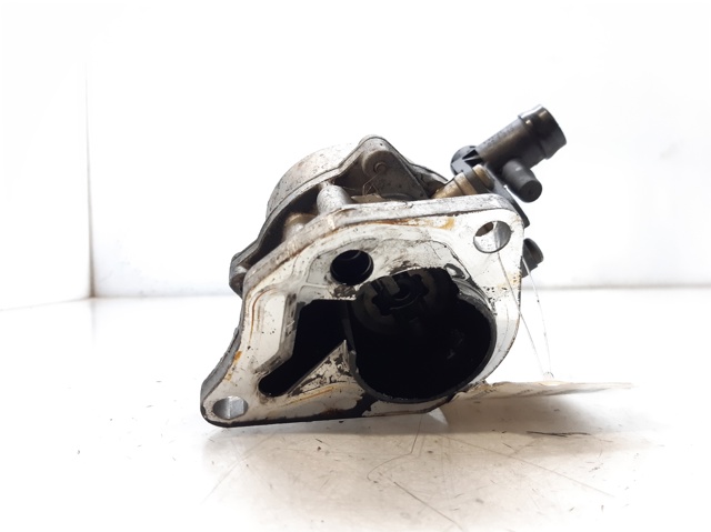 RENAULT 8200072985 Bomba de vacío  disponible Lugo
