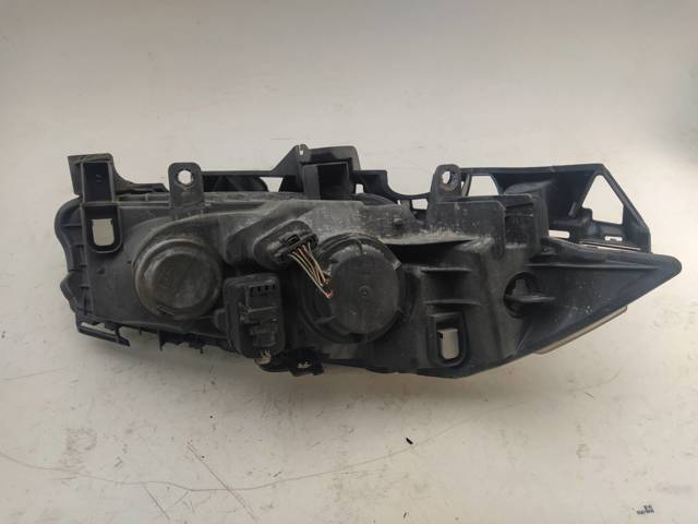 RENAULT 8200073220J Faro izquierdo  comprar en Albacete