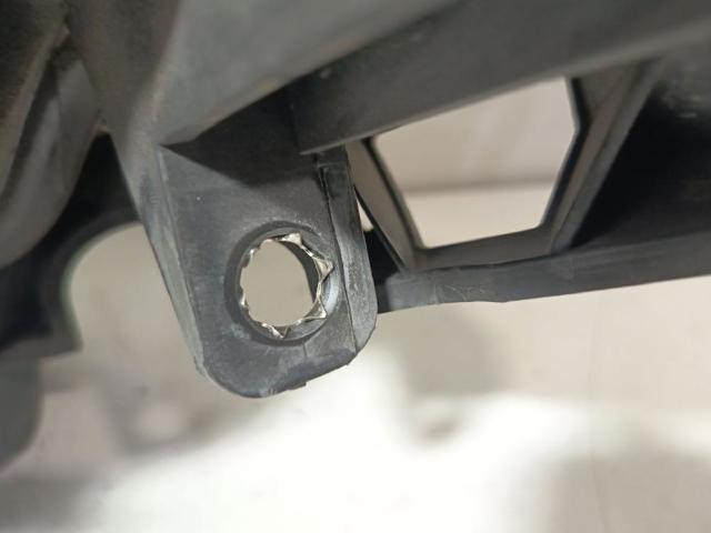 8200073221J Faro derecho  en stock Sabadell