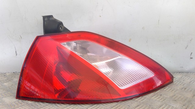 8200073236 RENAULT Piloto trasero izquierdo  en stock Gandía
