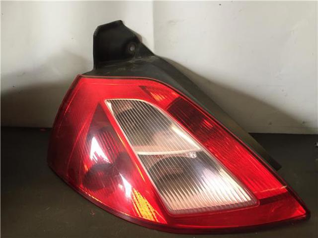 RENAULT 8200073236 Piloto trasero izquierdo  disponible España