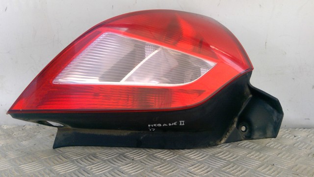 8200073236 Piloto trasero izquierdo  en stock Sabadell