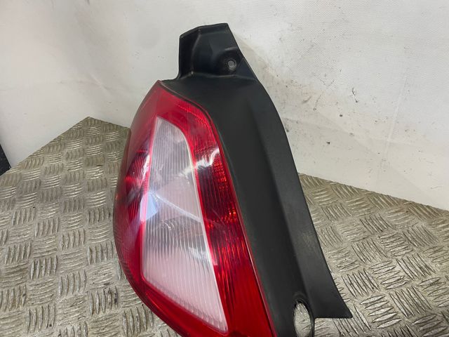 8200073236 Piloto trasero izquierdo  en stock Castellón