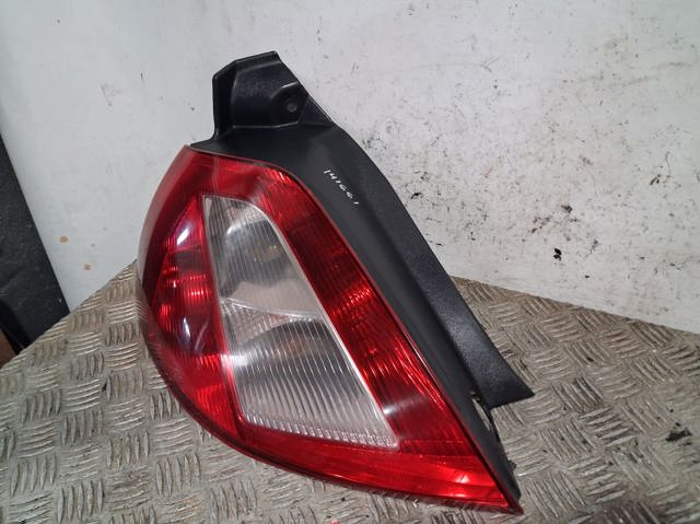 8200073236 RENAULT Piloto trasero izquierdo  disponible Vigo
