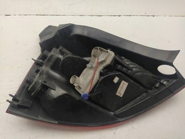 8200073237 RENAULT Piloto trasero derecho comprar Bilbao