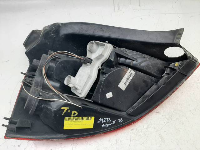 8200073237 RENAULT Piloto trasero derecho  disponible Vigo
