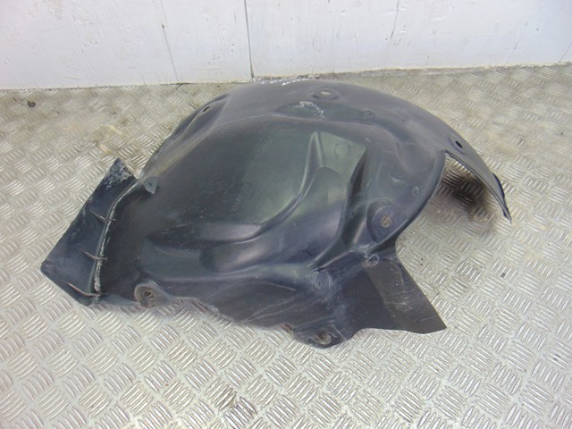8200073428 RENAULT Paso de rueda delantero izquierdo trasero  comprar en Jaén