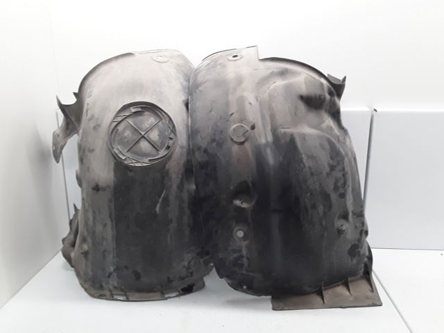 8200073428 RENAULT Paso de rueda delantero izquierdo trasero comprar Madrid