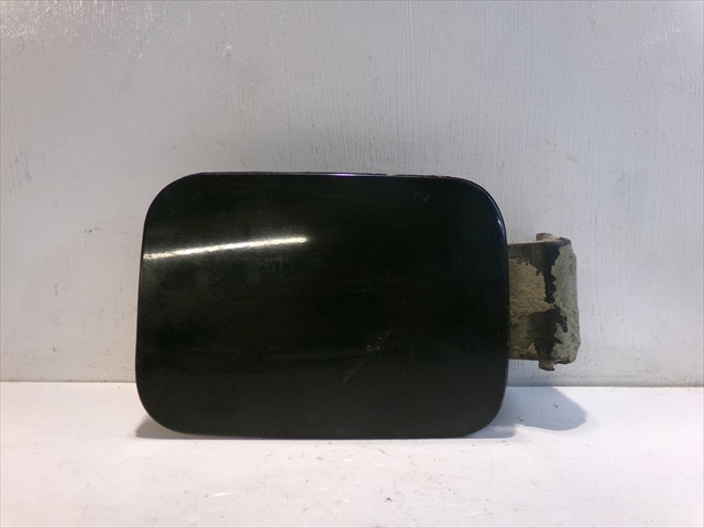 RENAULT 8200073451 Carcasa del tubo de llenado del tanque de combustible comprar Tarragona