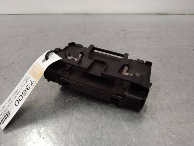 8200074331A Renault (RVI)