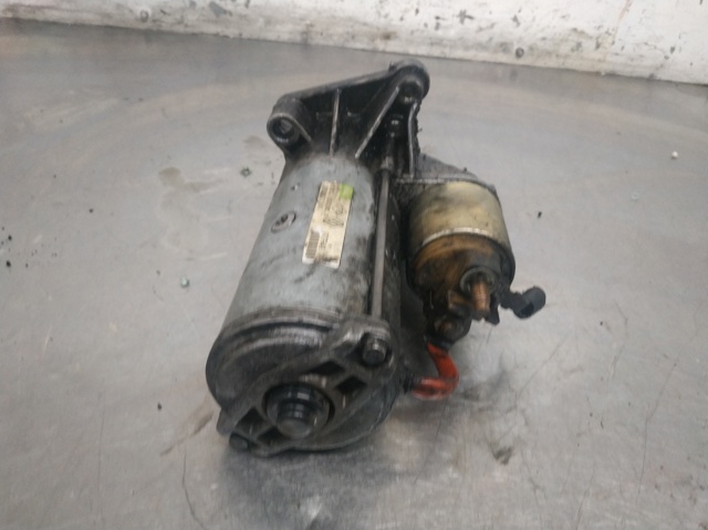 8200075362 RENAULT Motor de arranque  comprar en Oviedo