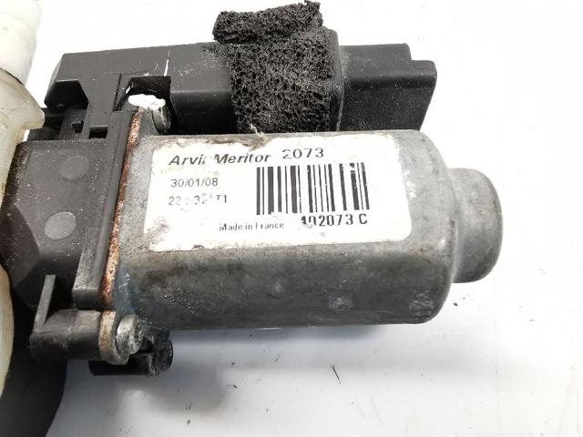 RENAULT 8200075938 Mecanismo de elevalunas delantero derecha  en stock Valencia