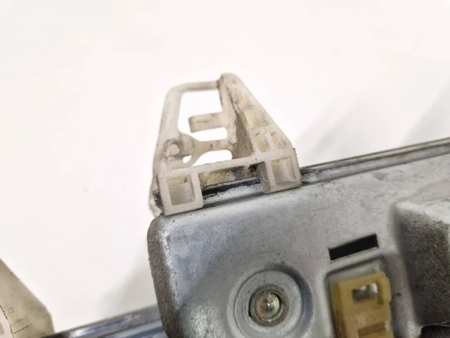 RENAULT 8200075938 Mecanismo de elevalunas delantero derecha comprar Pamplona